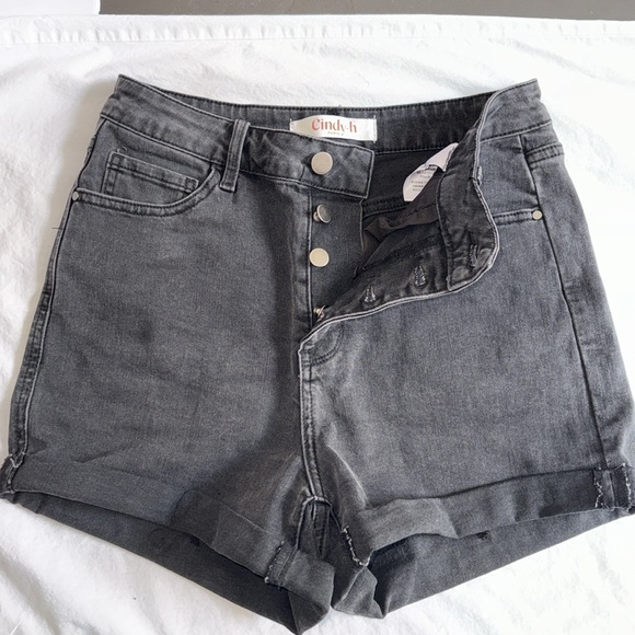 CINDY H High-waist Denim Shorts - Picture 2 of 5